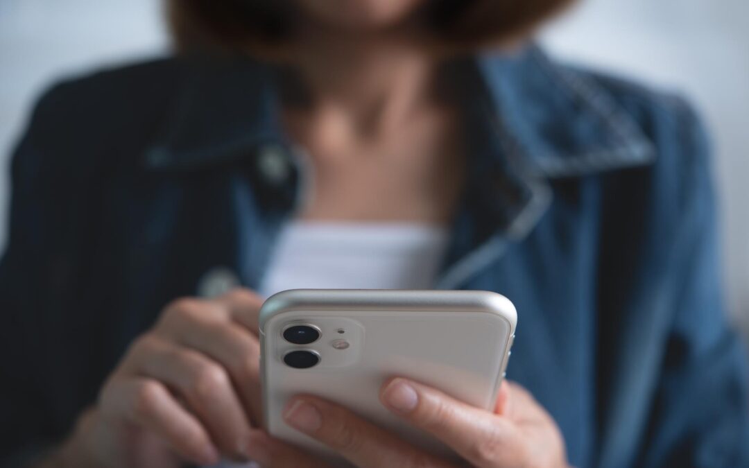 5 Signs of Social Media Addiction: A Powerful Guide